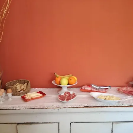 B&B The Orange Groove 바리